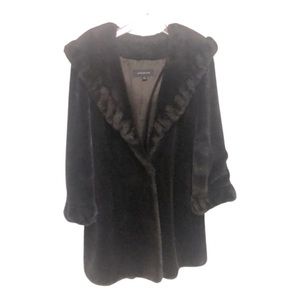 Jones New York faux fur Coat